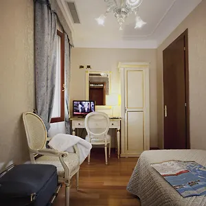 3* Szálloda Ca' D'oro - Wenice Deep Culture