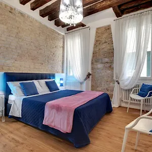 Apartamento Charming Castello By Wonderful Italy, Venecia