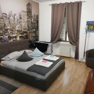 Appartamento Apartent 4 Milano