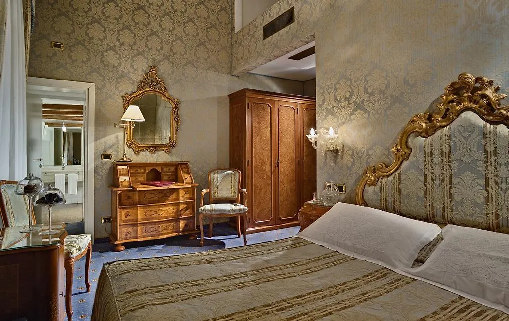 Al Ponte Antico Hotel Venice Italy
