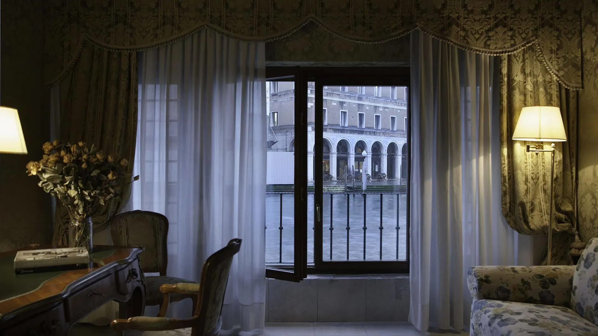 Al Ponte Antico Hotel Venice Italy
