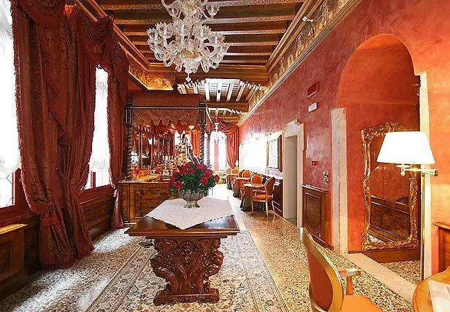 Al Ponte Antico Hotel Venice Italy